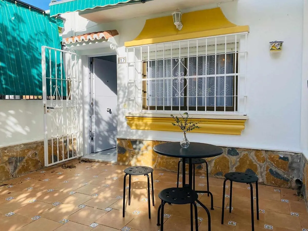 Apartmán Bonita Casa Centrica Con Piscina & Parking Torremolinos 0*,  Španělsko